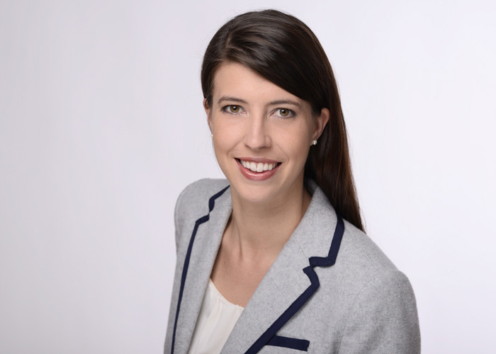 Dr. Kristin Weger
